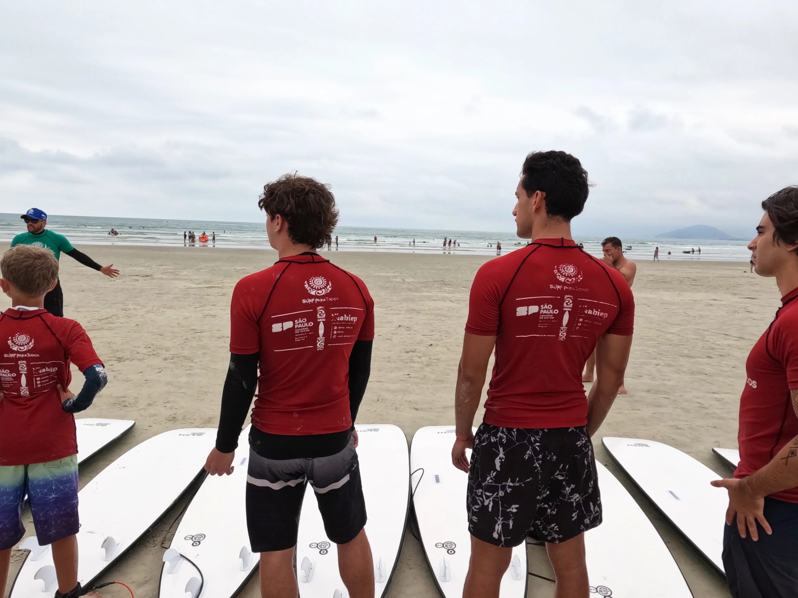 Fotos na Praia de Boraceia -19-04-25- surfr para todos 422-04-2025 00-16-54