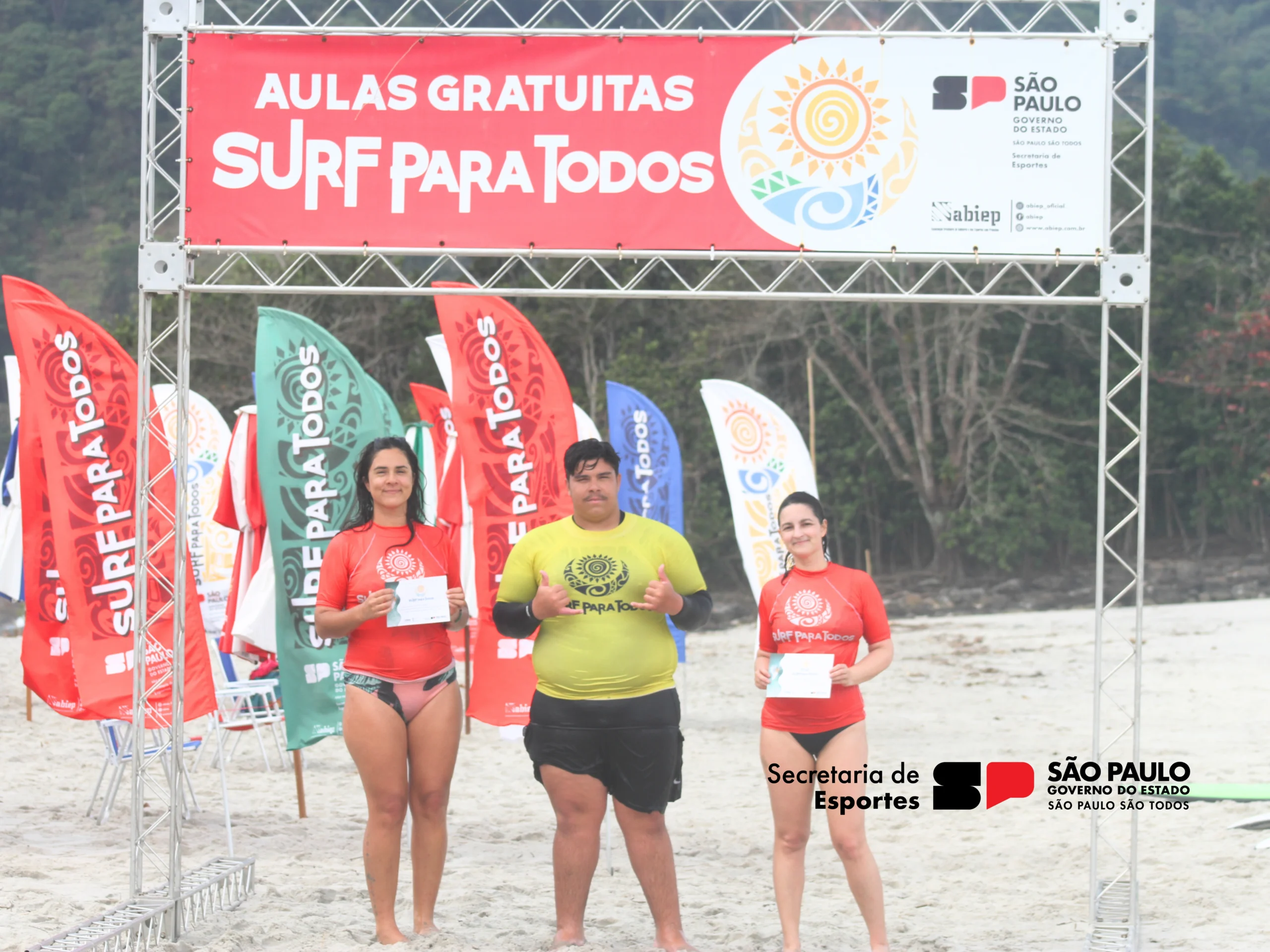 Fotos Praia de Camburí 117-08-2025 22-26-00