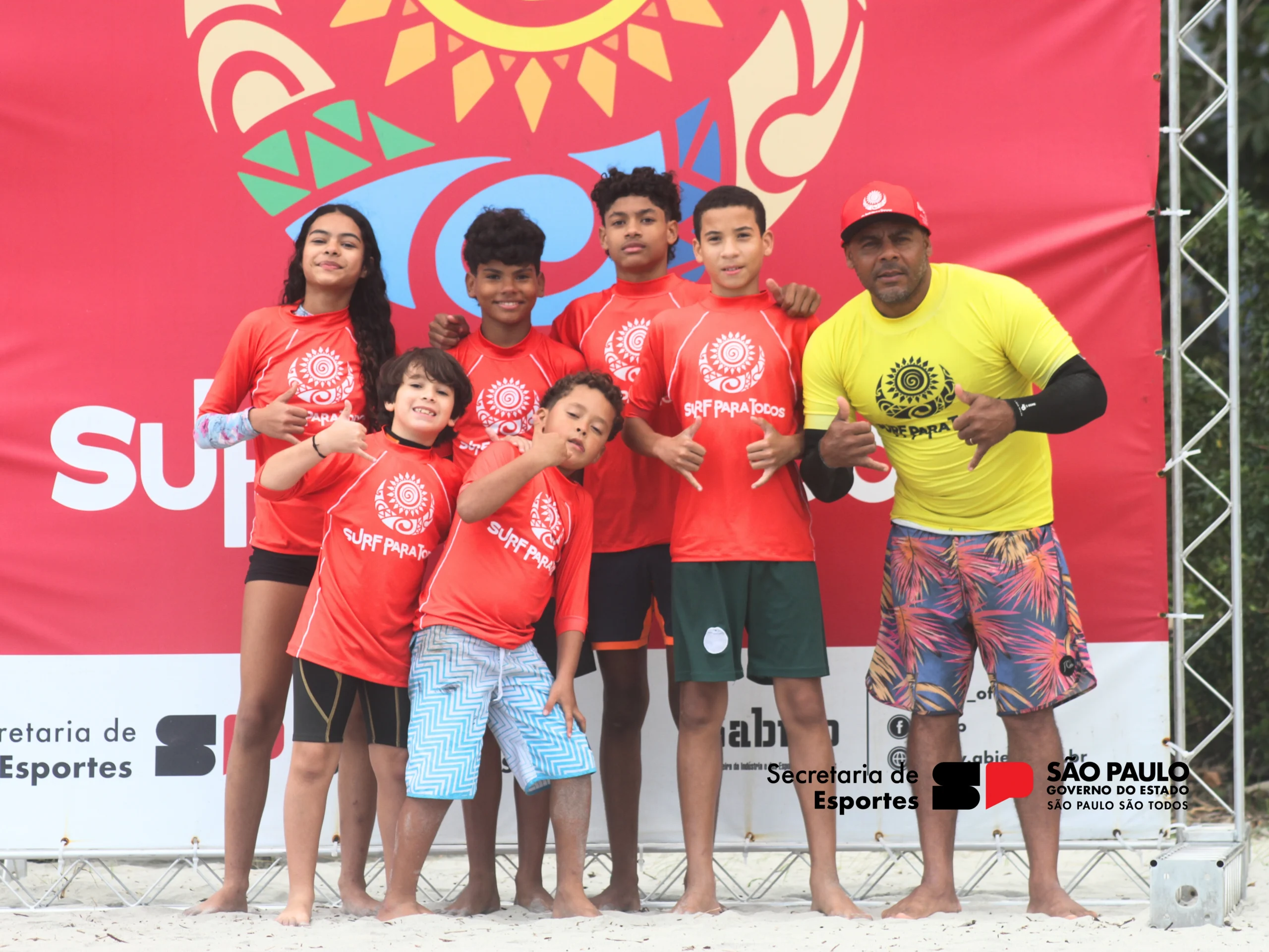 Fotos Praia de Camburí 222-08-2025 14-21-33