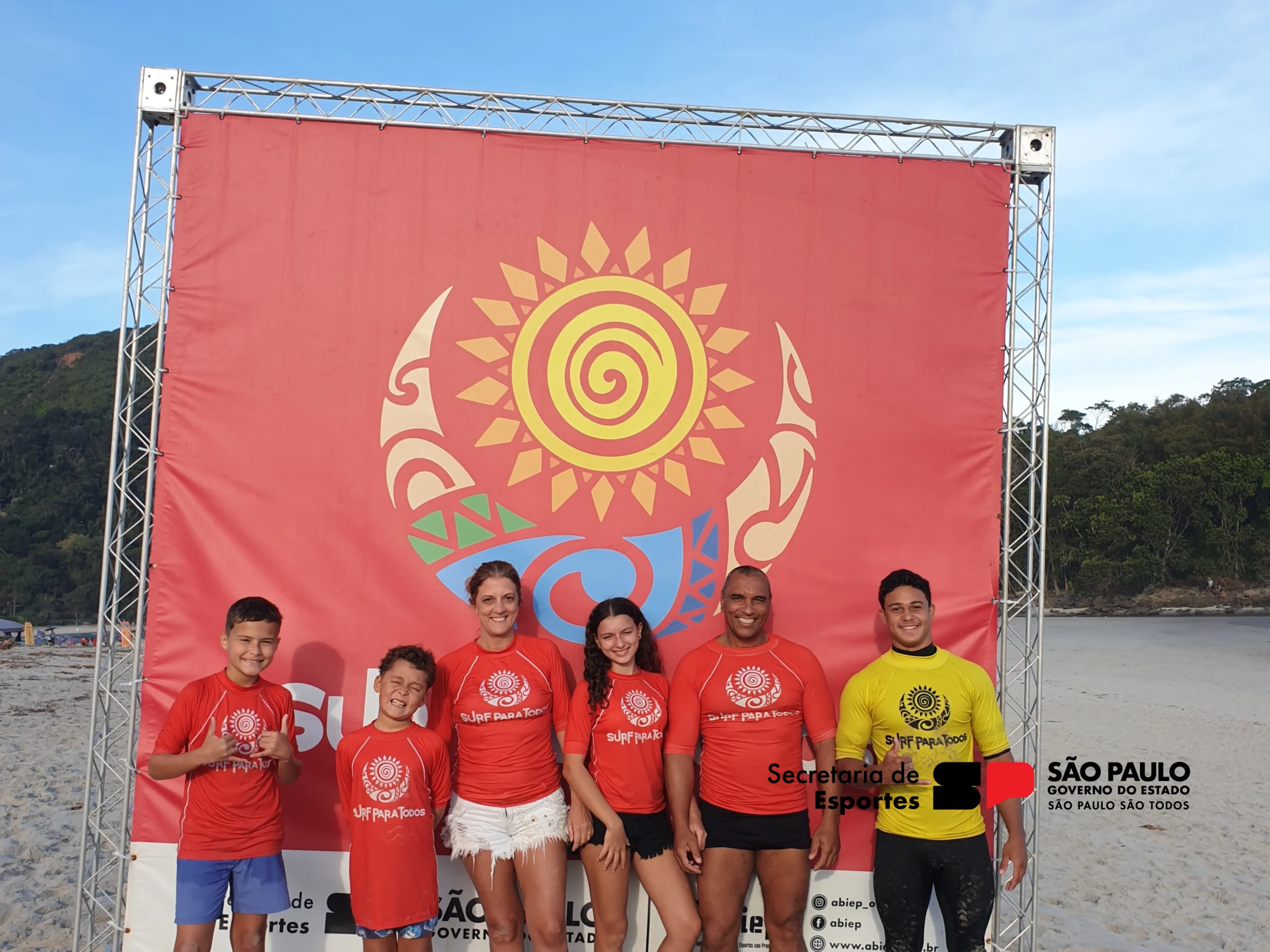 Fotos Praia de Camburí 417-08-2025 21-29-50